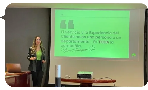 Yami Almaguer Gil, conferencista para eventos corporativos sobre Experiencia del Cliente