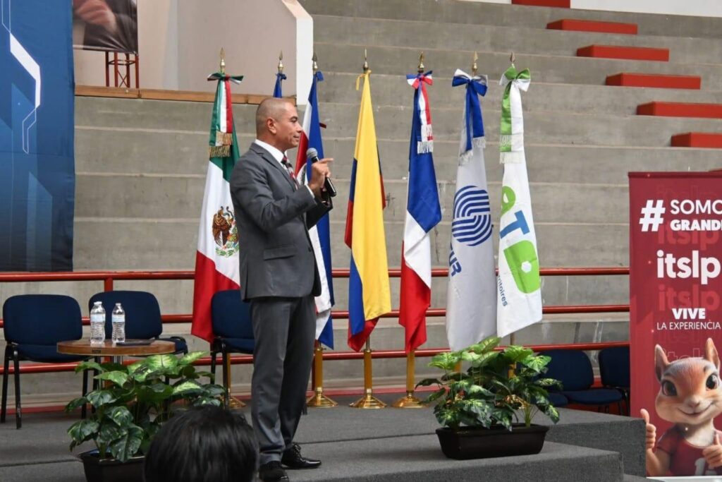 Julián Aguilar Estrada