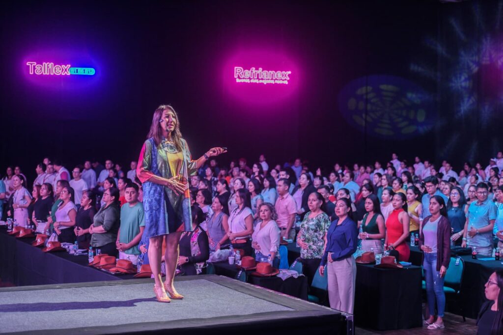 María Antonieta Alcalá en acción