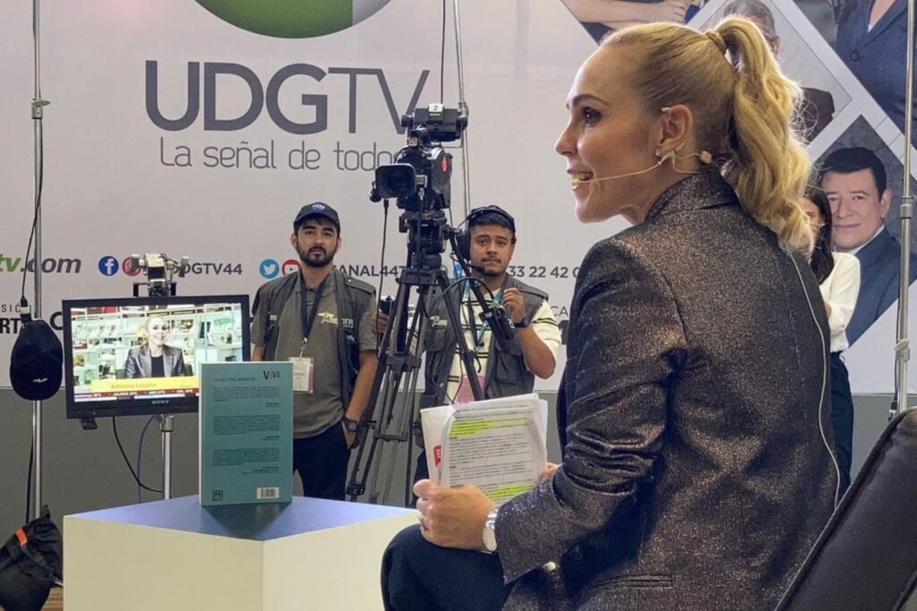Adriana Lozano