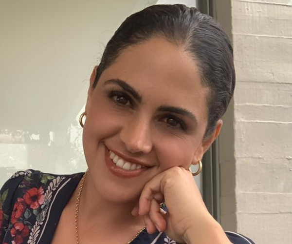 Ana Sayán — Conferencista de Mujeres Líderes y Empoderamiento