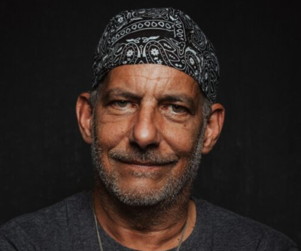 Sergio Bambarén — Conferencista de Propósito, Valores e Inspiración