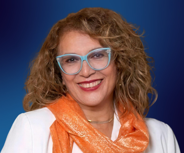 Edith Verdejo — Conferencista de Mujeres Líderes y Empoderamiento