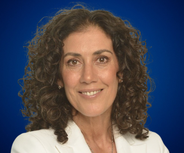Paula Dinaro — Conferencista de Mujeres Líderes y Empoderamiento